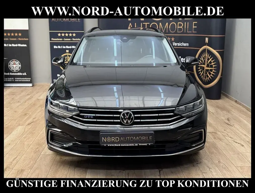 Gebraucht VW Passat GTE 218 PS (160 kW) 2022 Deep black perleffek (metallic) Kombi