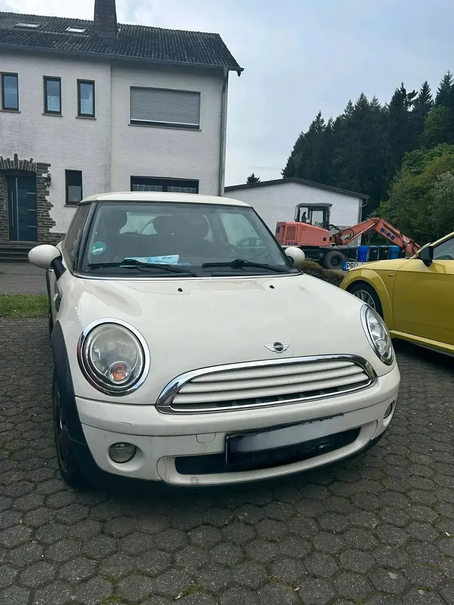 Usata Mini Cooper 75 CV (55 kW) 2010 Beige Utilitaria