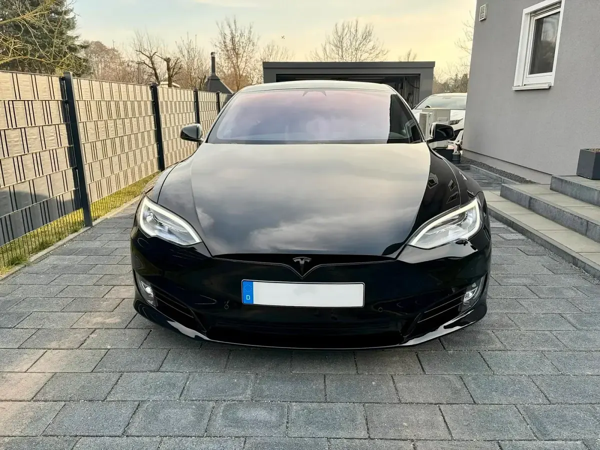 Usado Tesla Model S 386 kW (525 CV) 2017 Negro Utilitario