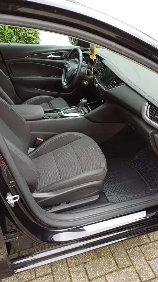 Gebraucht Opel Insignia Business 174 PS (127 kW) 2021 Limousine