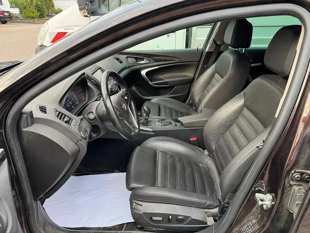 Gebraucht Opel Insignia 170 PS (125 kW) 2017 Braun Kombi