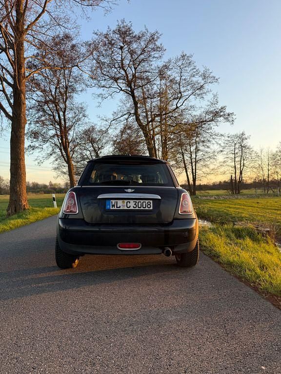 Second-hand Mini Cooper D 109 CP (80 kW) 2007 Negru Hatchback