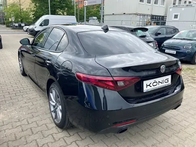Gebraucht Alfa Romeo Giulia Sprint Sprint 200 PS (147 kW) 2023 Schwarz Coupé