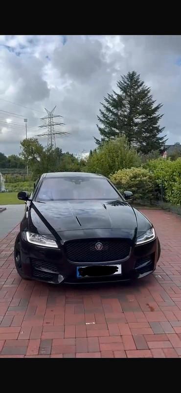 Gebraucht Jaguar XF 241 PS (177 kW) 2020 Schwarz Limousine