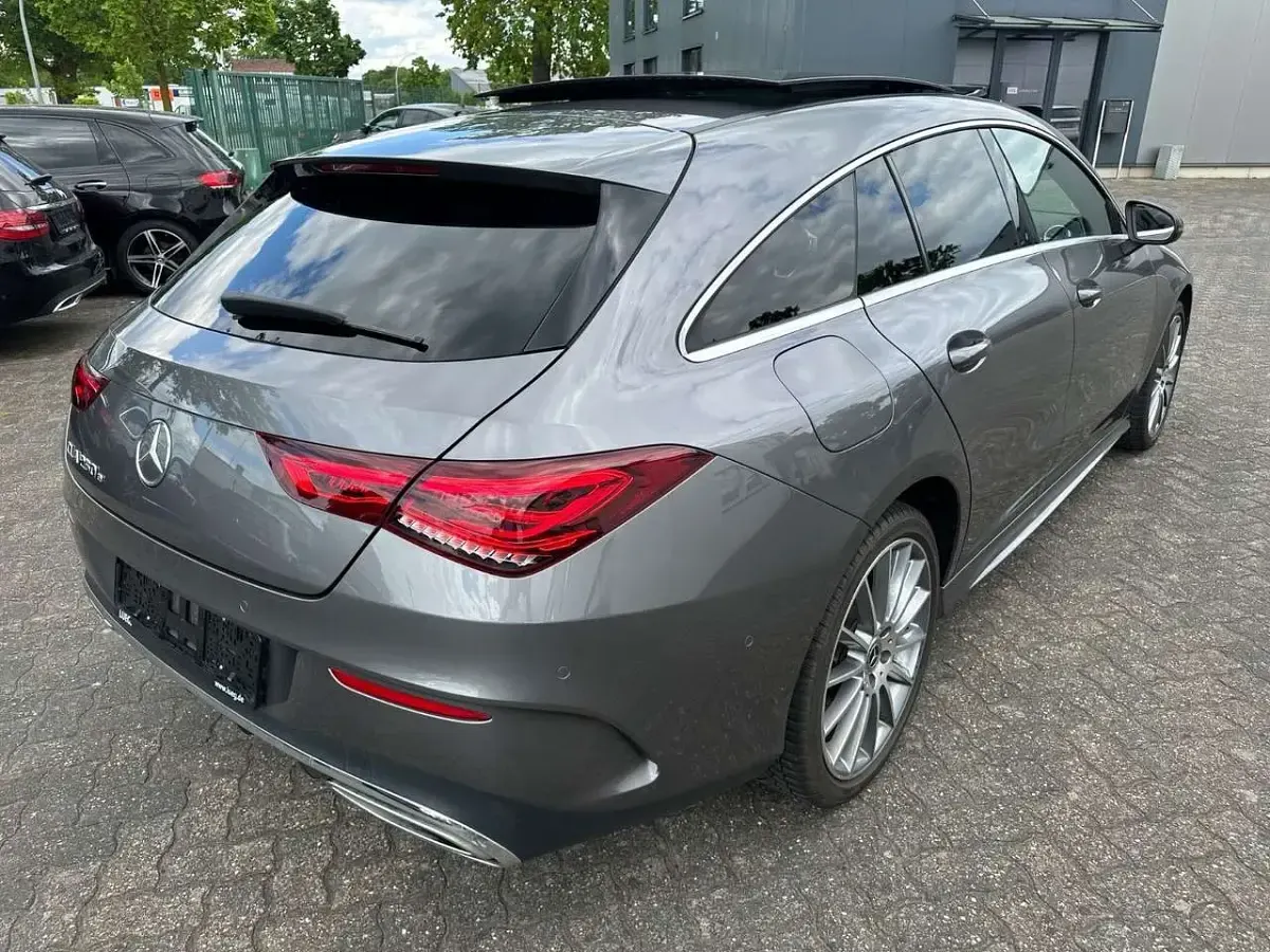 Gebraucht Mercedes CLA250 AMG line 218 PS (160 kW) 2022 Mountaingrau Limousine