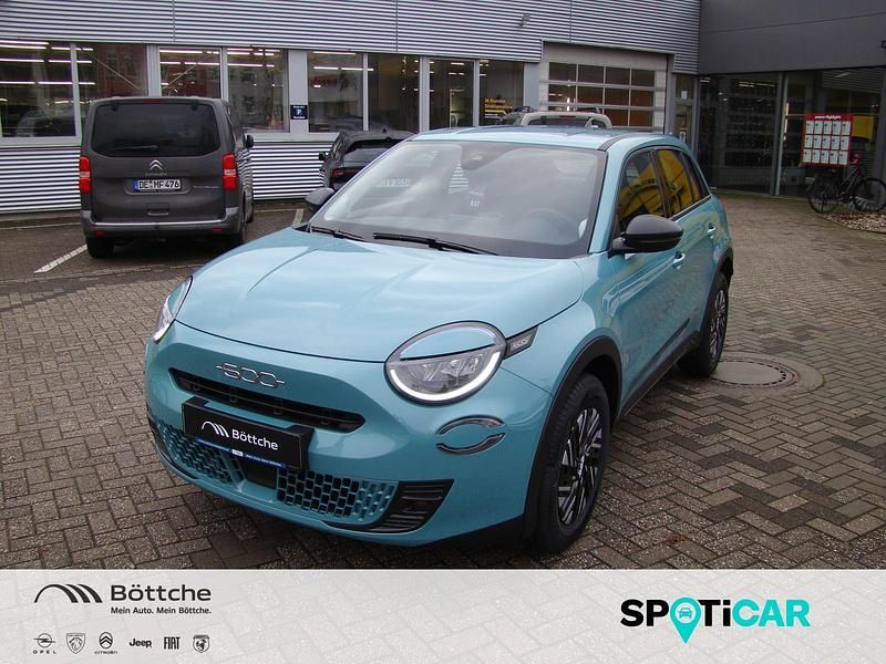 Gebraucht Fiat 125 101 PS (74 kW) 2024 Cielo blau SUV