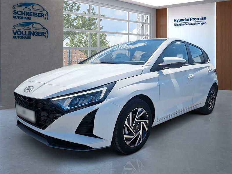 Weiß Neu 2025 Hyundai i20 Trend Limousine | 24.490 € (Fairer Preis) - Bild 1/4
