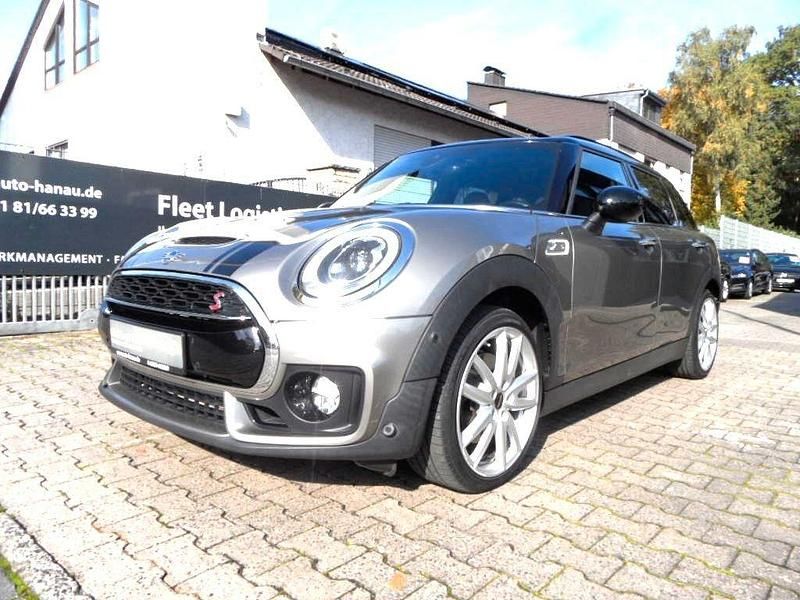 Melting silver (metallic) Gebraucht 2019 Mini Cooper SD Clubman Kombi | 20.600 € (Fairer Preis) - Bild 1/4