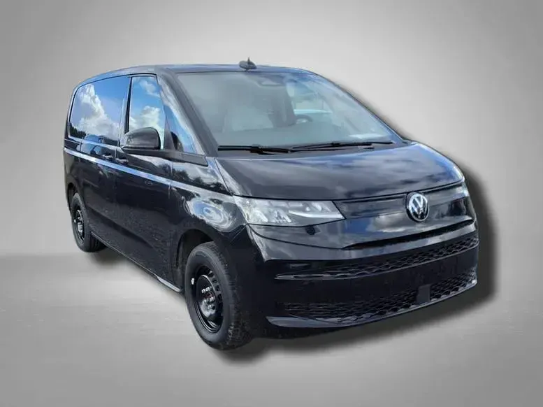 Neu VW Multivan 150 PS (110 kW) 2026 Deep black perleffekt Van / Kleinbus