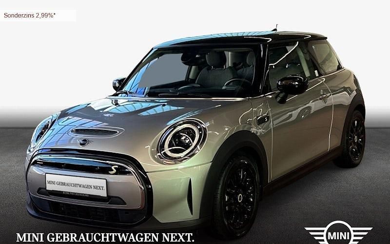 Melting silver iii metallic Gebraucht 2023 Mini Cooper SE Classic Kleinwagen | 18.990 € (Fairer Preis) - Bild 1/4