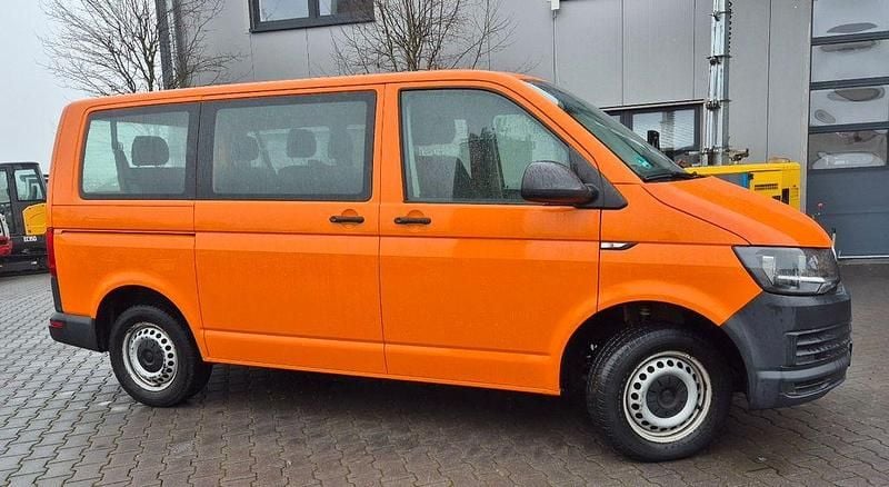 Gebraucht VW T6 102 PS (75 kW) 2019 Orange Van