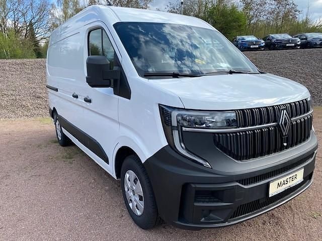 Neu Renault Master 150 PS (110 kW) 2026 Van / Kleinbus