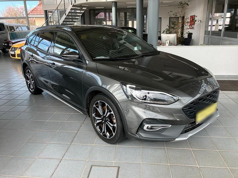 Gebraucht Ford Focus Active 182 PS (133 kW) 2019 Grau Kombi