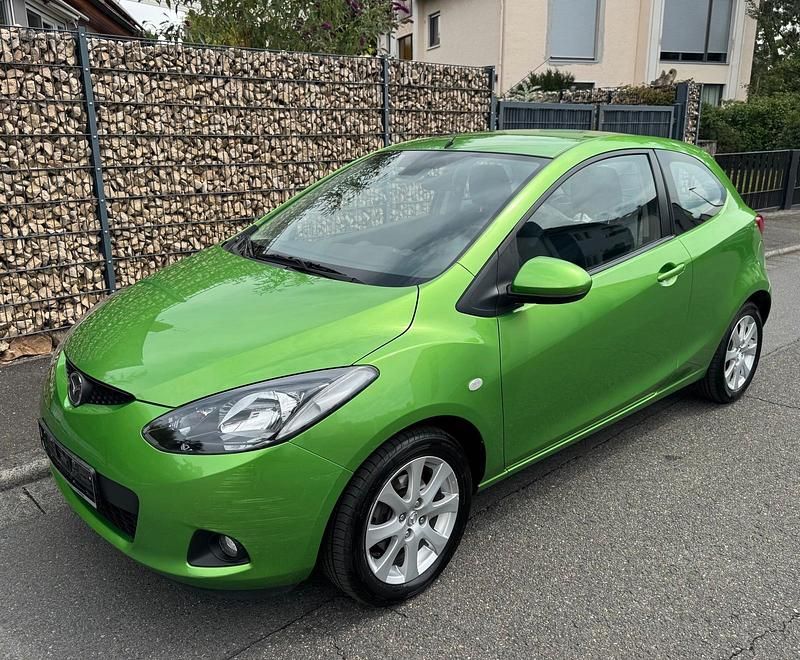 Grün Gebraucht 2008 Mazda 2 Kleinwagen | 3.490 € (Fairer Preis) - Bild 1/4