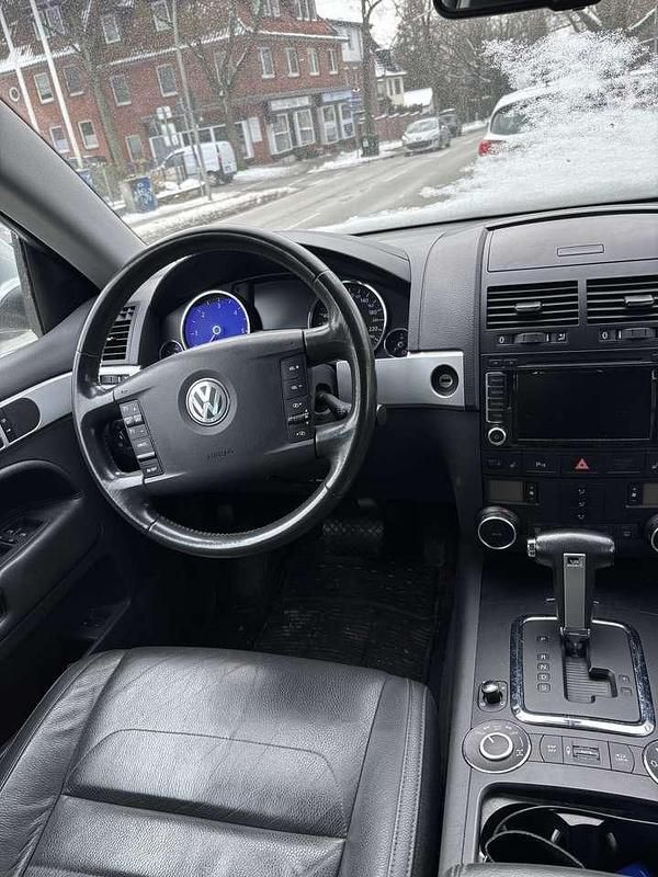 Gebraucht VW Touareg 239 PS (175 kW) 2008 Silber SUV
