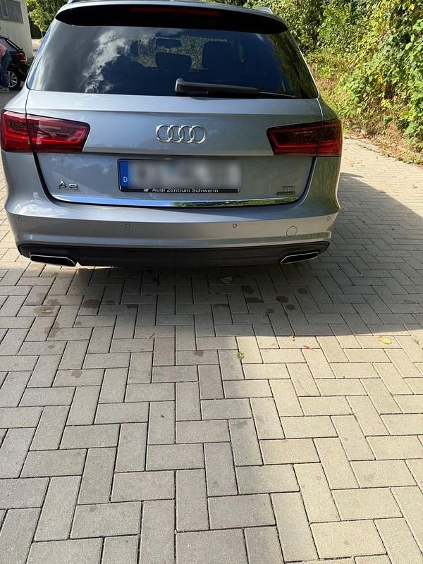 Grau Gebraucht 2017 Audi A6 Performance Kombi | 16.500 € (Fairer Preis) - Bild 1/4