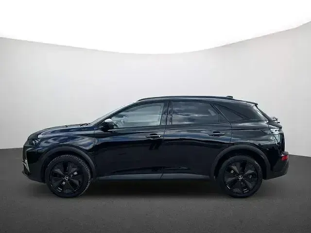 Gebraucht DS Automobiles DS7 Crossback Rivoli 131 PS (96 kW) 2024 Lackierung schwarz perla nera/metallic klarlack SUV