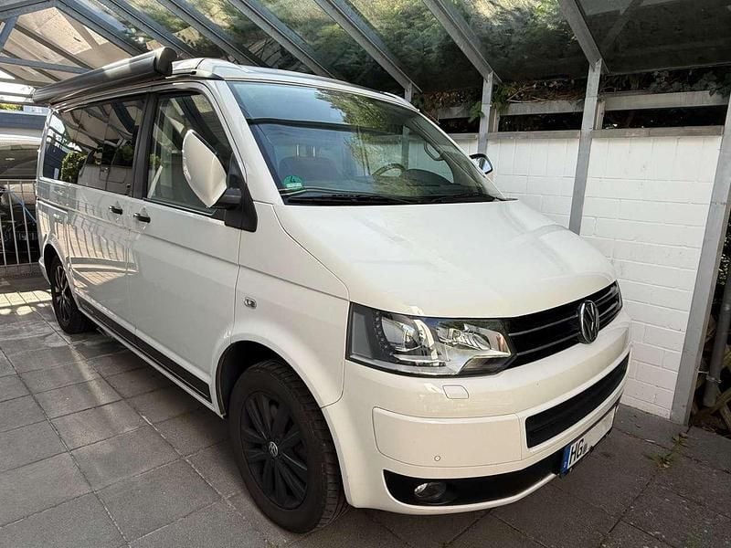 Weiß Gebraucht 2013 VW T5 Comfortline Van | 37.500 € - Bild 1/4