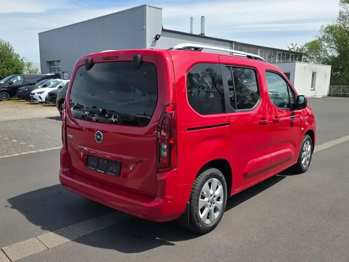 Gebraucht Opel Combo Life Innovation 110 PS (80 kW) 2019 Rubin rot Van / Kleinbus