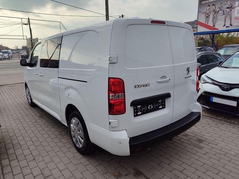Gebraucht Peugeot Expert 179 PS (131 kW) 2024 Weiß Van