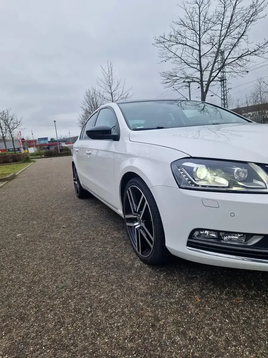 Gebraucht VW Passat Highline 140 PS (102 kW) 2014 Weiß Limousine
