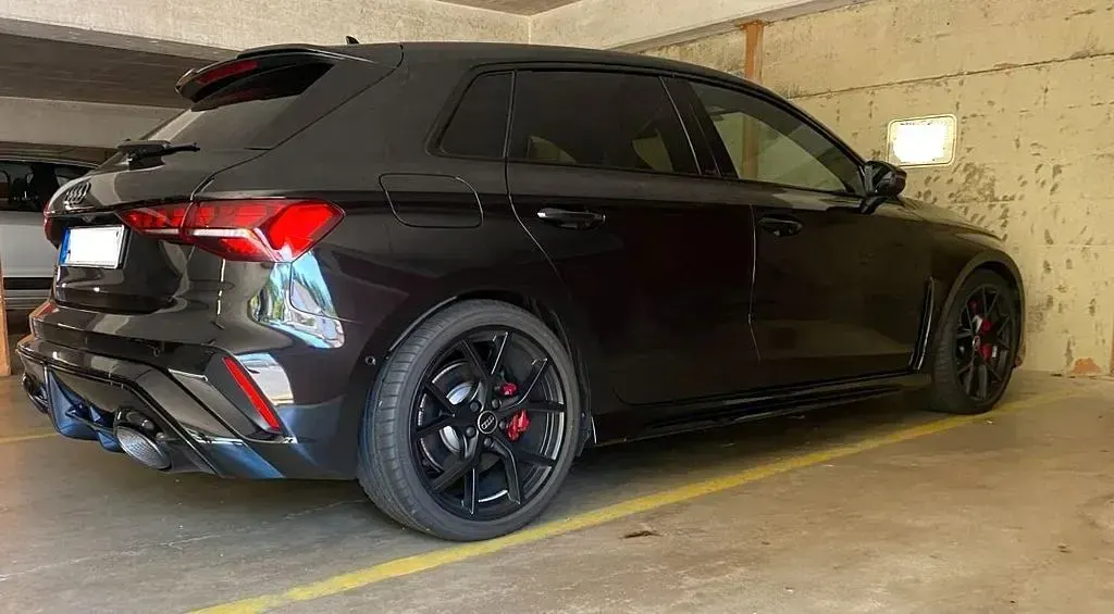 Gebraucht Audi RS3 Sport 400 PS (294 kW) 2025 Schwarz Limousine