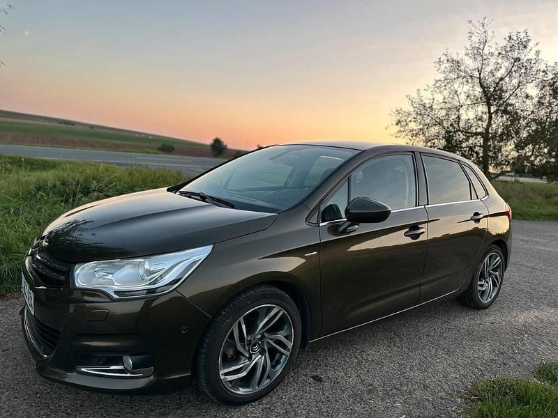 Usata Citroën C4 112 CV (82 kW) 2012 Marrone Berlina