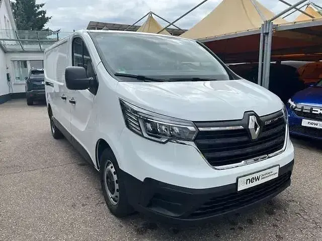 Occasion Renault Trafic Komfort 150 ch (110 kW) 2023 Blanc Monospace