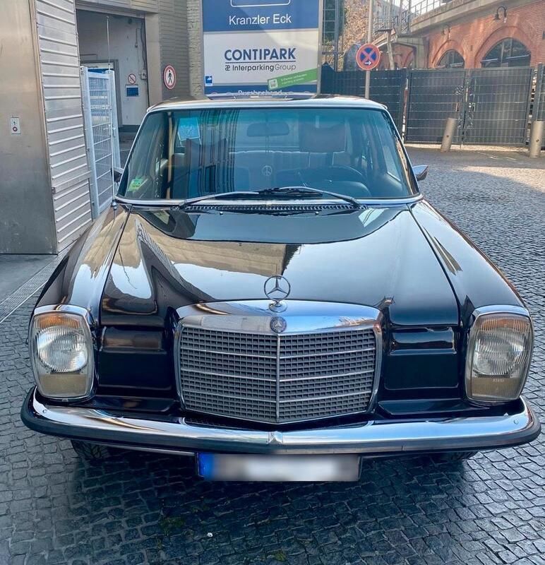 Braun Gebraucht 1973 Mercedes 220 Limousine | 9.900 € - Bild 1/4