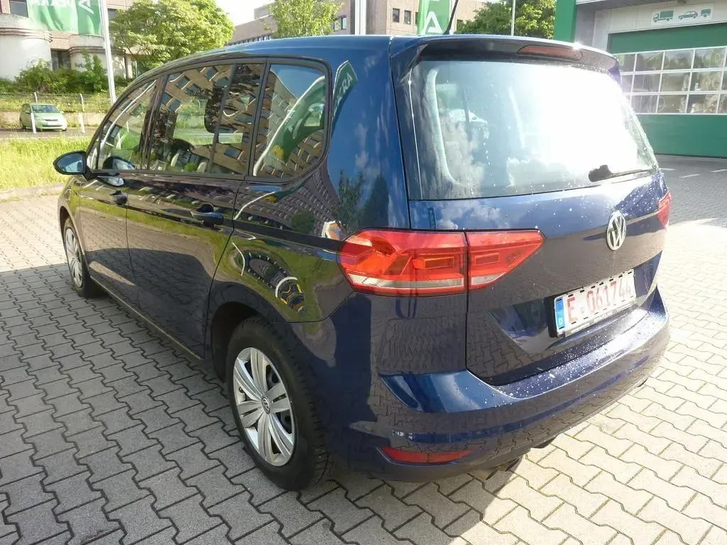 Gebraucht VW Touran Highline 150 PS (110 kW) 2019 Blau Van / Kleinbus