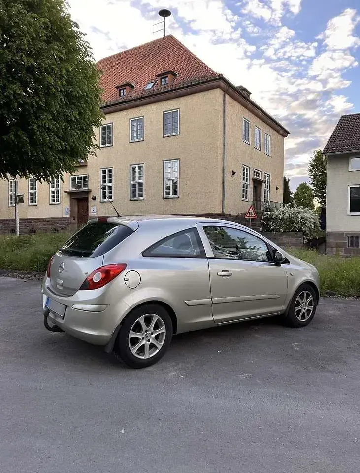 Gebraucht Opel Corsa Edition 80 PS (58 kW) 2007 Beige Kleinwagen