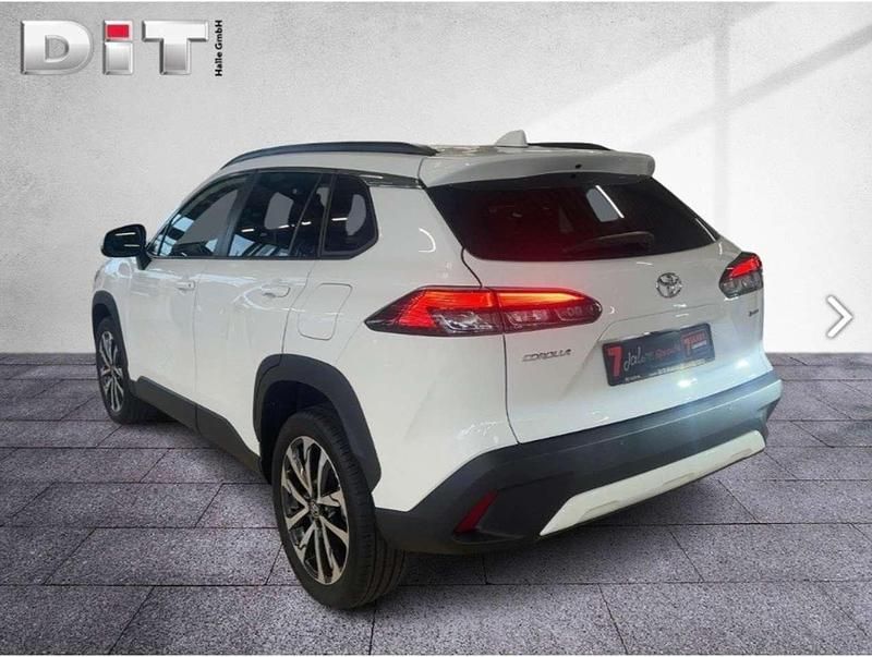 Gebraucht Toyota Corolla Cross Basis 140 PS (102 kW) 2025 Platinumweiß perleffekt SUV