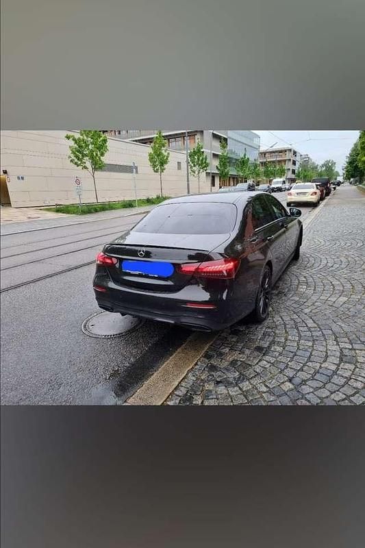 Gebraucht Mercedes E220 Edition 200 PS (147 kW) 2023 Schwarz Kombi