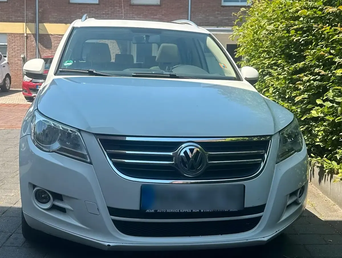 Gebraucht VW Tiguan 200 PS (147 kW) 2011 Weiß SUV