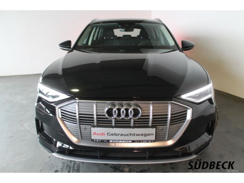 Gebraucht Audi e-tron Ambiente 230 kW (313 PS) 2020 Mythosschwarz (metallic) SUV