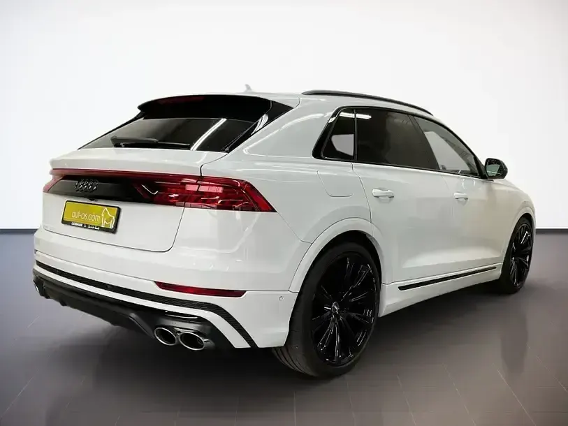 Gebraucht Audi SQ8 Ambiente 507 PS (372 kW) 2023 Gletscherweiß SUV