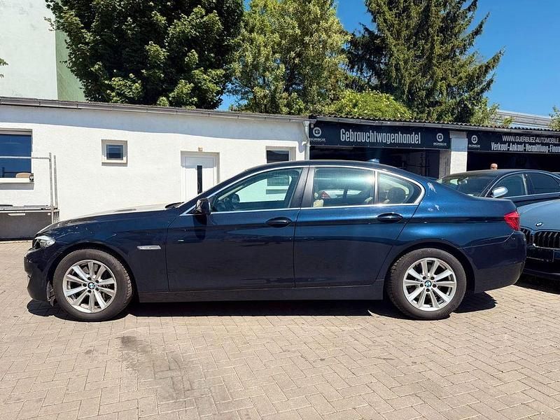 Blau Gebraucht 2011 BMW 528 Limousine | 11.400 € (Fairer Preis) - Bild 1/4