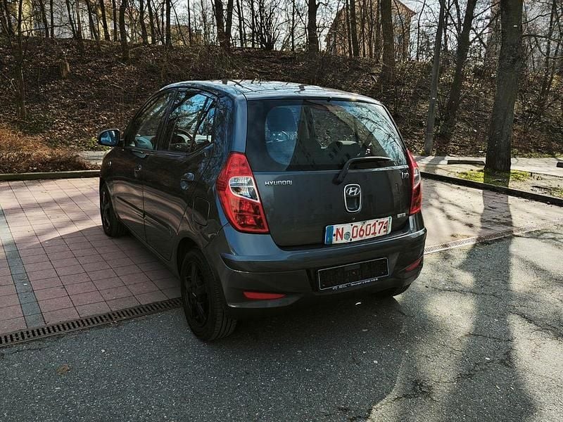 Gebraucht Hyundai i10 Style 86 PS (63 kW) 2011 Grau Kleinwagen