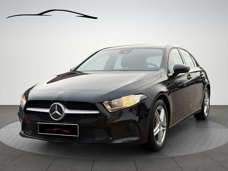 Gebraucht Mercedes A180 136 PS (100 kW) 2019 Schwarz Kleinwagen