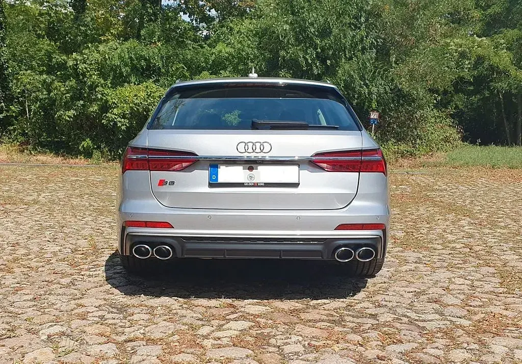 Gebraucht Audi S6 Sport 344 PS (253 kW) 2021 Silber Kombi