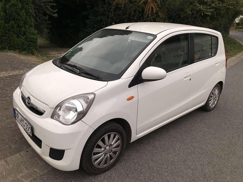 Weiß Gebraucht 2008 Daihatsu Cuore Kleinwagen | 1.750 € (Fairer Preis) - Bild 1/4