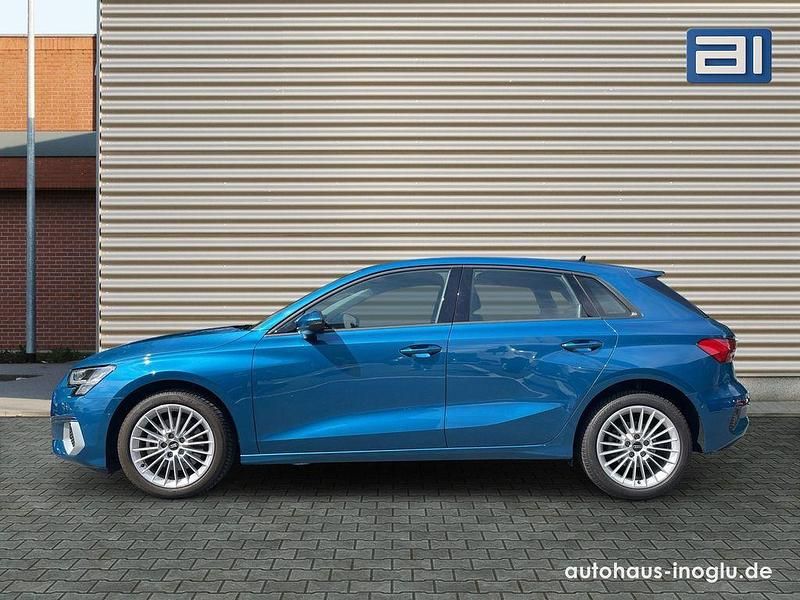 Gebraucht Audi A3 Sportback Advanced 200 PS (147 kW) 2023 Blau atollblau metallic (metallic) Kleinwagen
