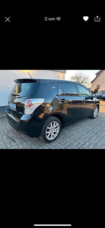 Schwarz Gebraucht 2010 Toyota Corolla Verso Van / Kleinbus | 9.000 € - Bild 1/4