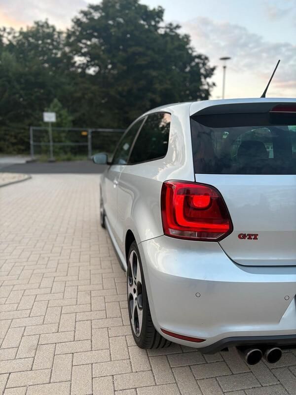 Silber Gebraucht 2011 VW Polo GTI Kleinwagen | 6.800 € (Fairer Preis) - Bild 1/4