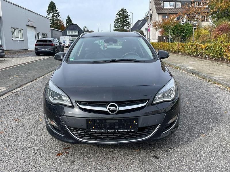 Gebraucht Opel Astra Innovation 165 PS (121 kW) 2013 Schwarz Kombi