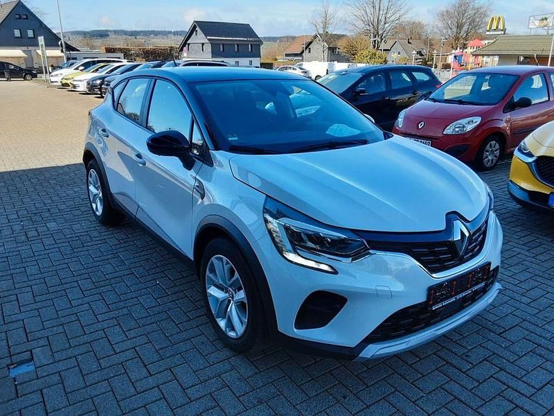 Gebraucht Renault Captur Evolution 140 PS (102 kW) 2022 Weiß SUV