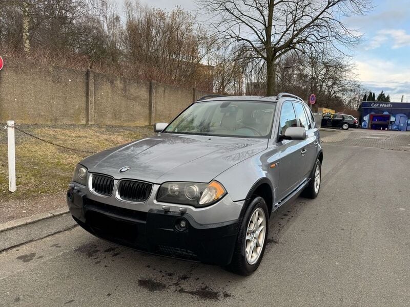 Grau Gebraucht 2004 BMW X3 Sport Line SUV | 3.000 € (Superpreis) - Bild 1/4