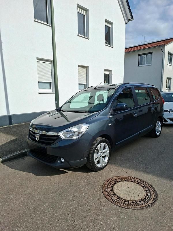 Gebraucht Dacia Lodgy 110 PS (80 kW) 2016 Schwarz Van / Kleinbus