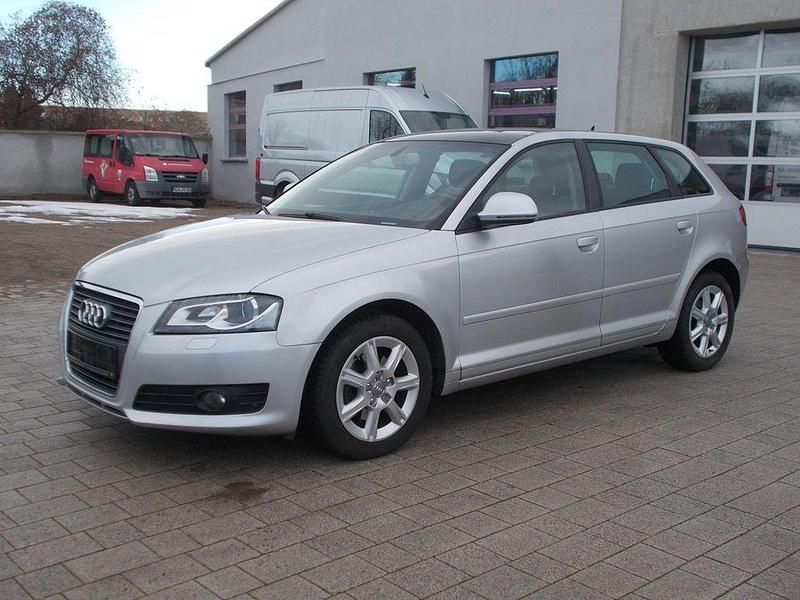 Silber Gebraucht 2008 Audi A3 Ambiente Limousine | 2.850 € (Superpreis) - Bild 1/4