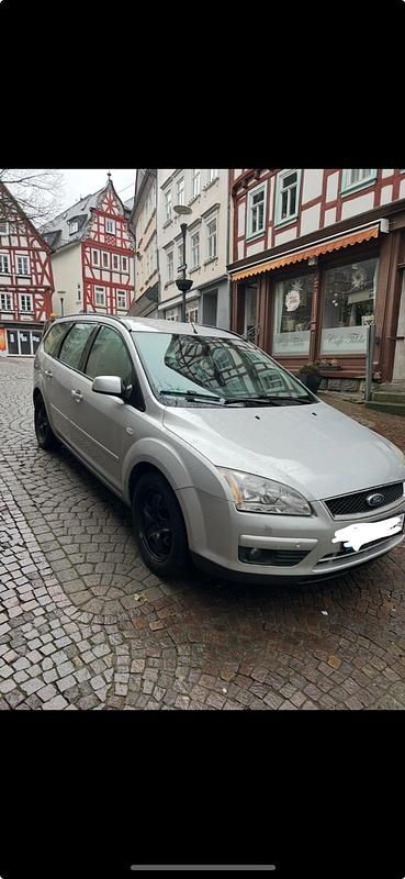 Gebraucht Ford Focus 125 PS (91 kW) 2008 Silber Kombi